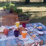 Mik E Ramo فندق مبيت وإفطار 3*